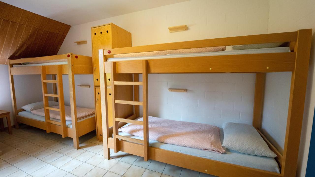 Delemont Youth Hostel Экстерьер фото